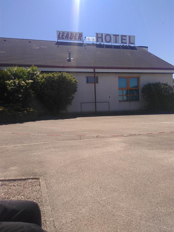 Leader Hotel Foucherans  Exterior foto
